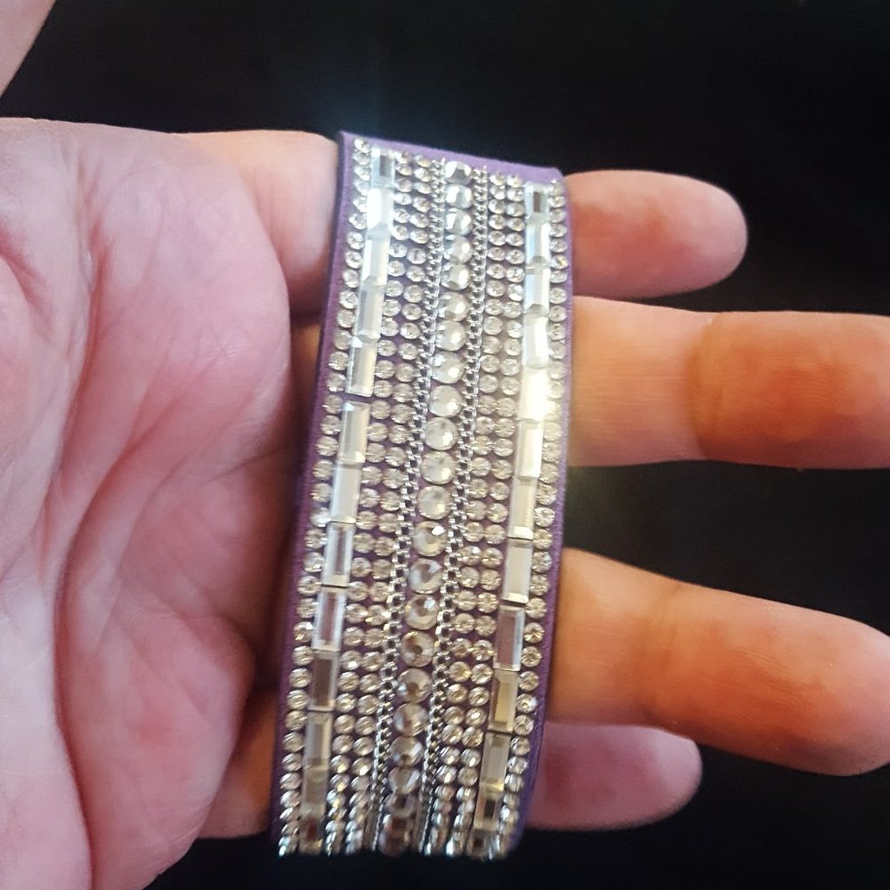 listing-status-banner